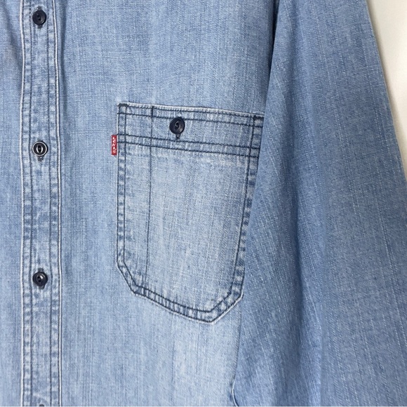 Levi’s Cotton Button Down Light Weight Shirt 2 Pocket Standard Denim Work Shirt - Picture 6 of 10